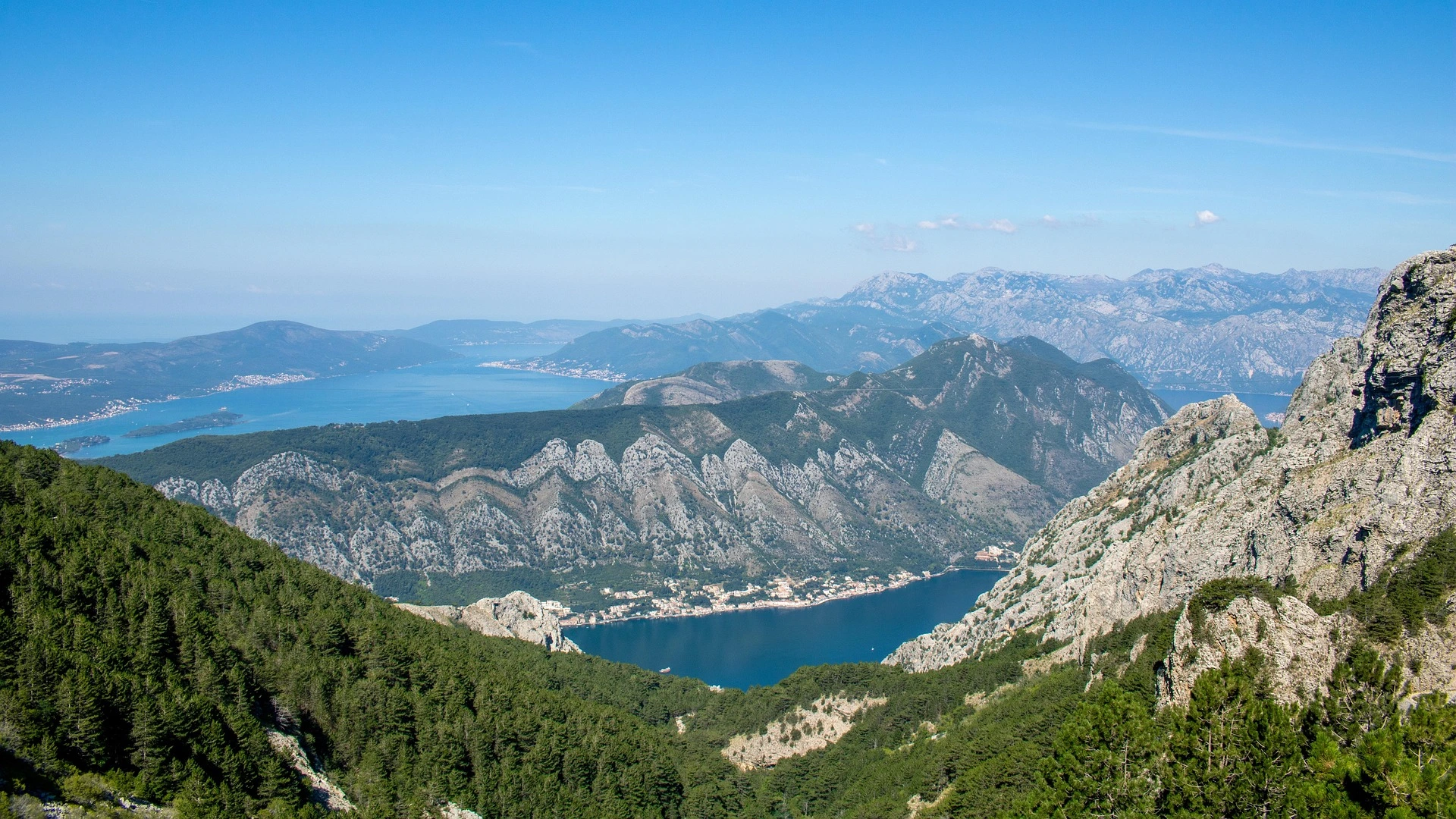 Hiking avanture u Crnoj Gori: Od pogleda na more do planinskih vrhova